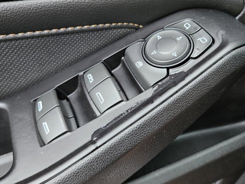 Used 2018 Chevrolet Traverse Premier w/ Driver Confidence II Package image 35