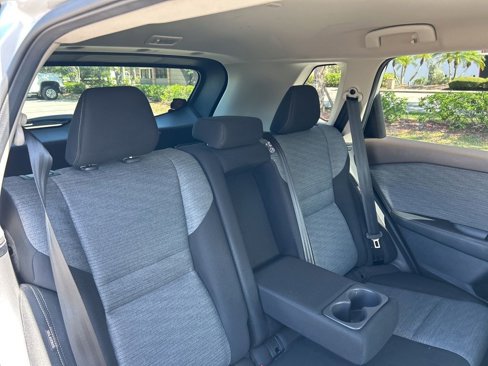 Used 2023 Nissan Rogue SV image 42