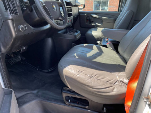 Used 2014 Chevrolet Express 2500 image 14