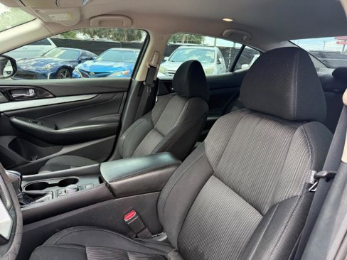 Used 2017 Nissan Maxima 3.5 S image 10