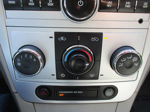 Used 2009 Chevrolet Malibu LS image 32