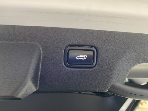 Used 2024 Kia Sportage SX image 31