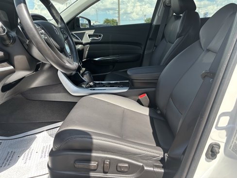 Used 2020 Acura TLX image 10