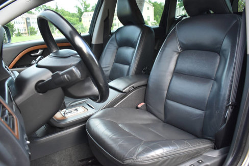 Used 2010 Volvo XC70 3.2 image 12