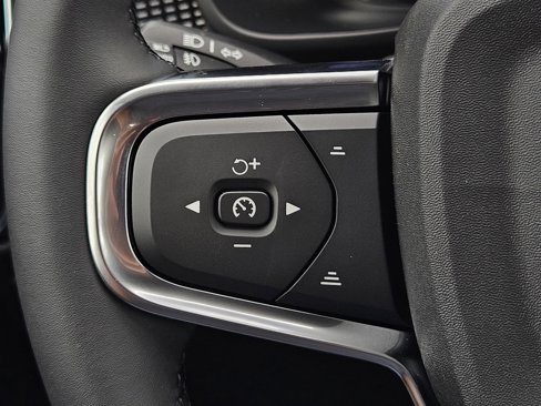 New 2026 Volvo XC40 B5 Ultra w/ Protection Package Premier image 14
