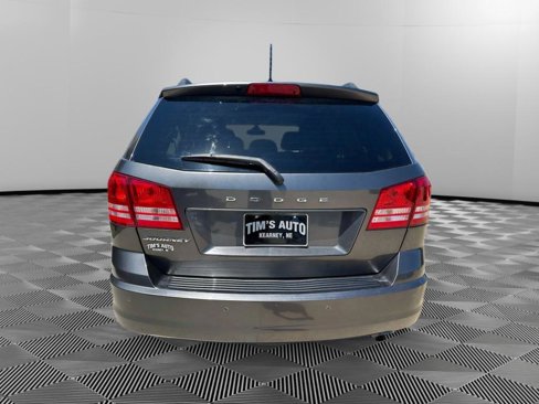 Used 2020 Dodge Journey SE image 4