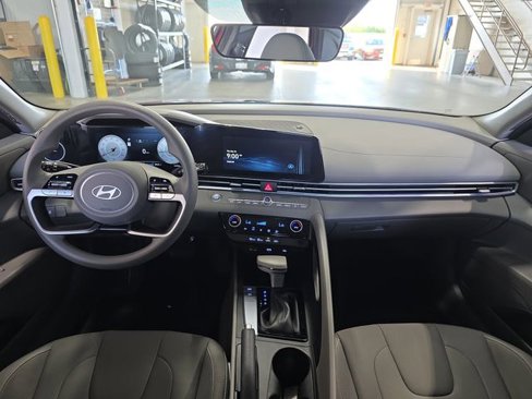 Certified 2024 Hyundai Elantra SEL image 5