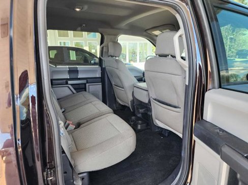Used 2018 Ford F150 XLT image 16
