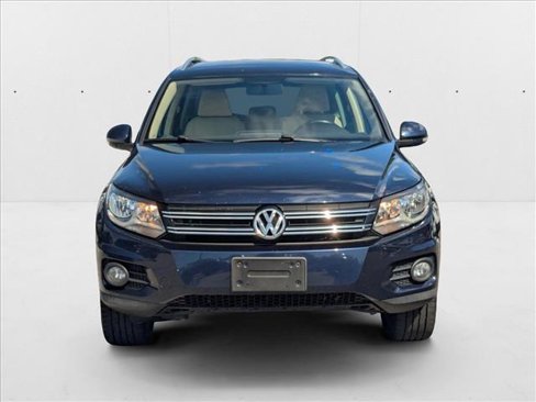 Used 2014 Volkswagen Tiguan SE image 2