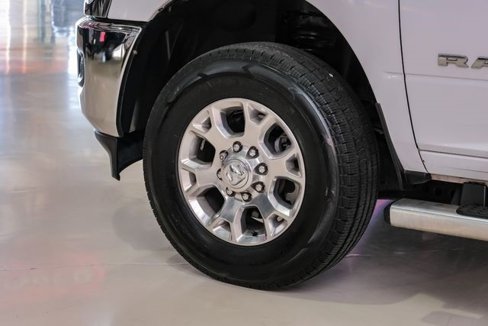 Used 2020 RAM 3500 Tradesman w/ Chrome Appearance Group image 52