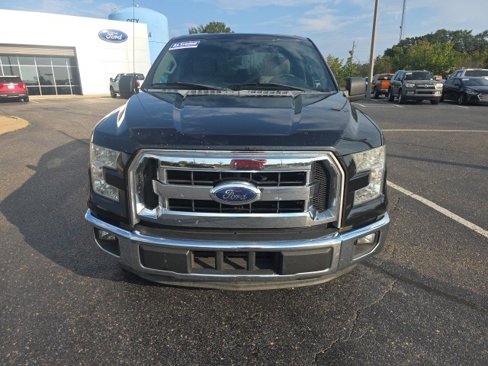 Used 2015 Ford F150 XLT image 8