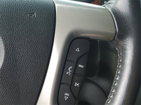 Used 2011 GMC Yukon XL SLE w/ Suspension Package, Off-Road image 13