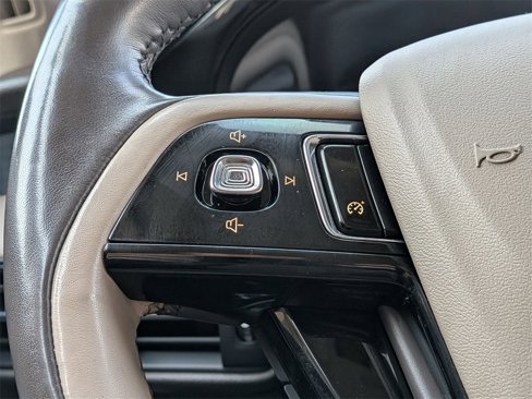 Used 2020 Lincoln Corsair AWD w/ Equipment Group 101A image 17