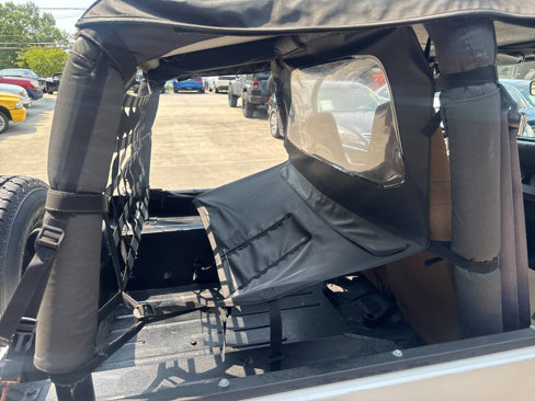 Used 1993 Jeep Wrangler S image 11