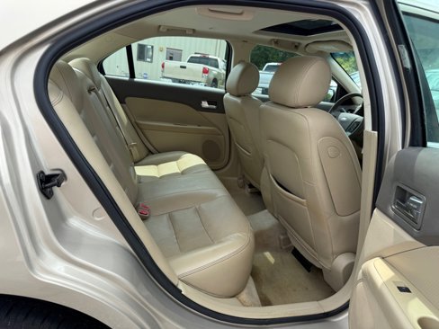 Used 2006 Ford Fusion SEL image 15