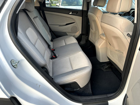 Used 2017 Hyundai Tucson SE image 11