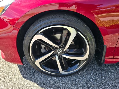 Used 2018 Honda Accord Sport image 10