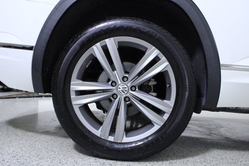 Used 2019 Volkswagen Atlas SEL R-Line image 8