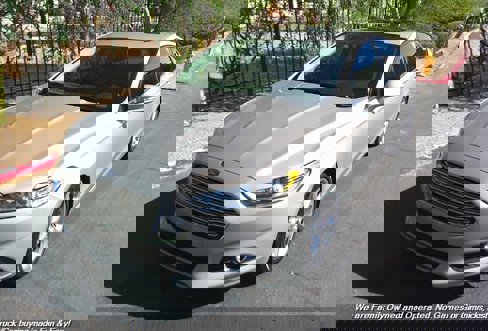 Used 2015 Ford Fusion SE image 3