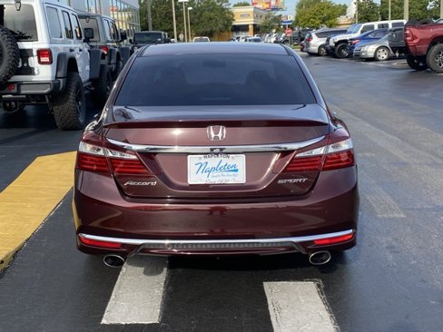 Used 2017 Honda Accord Sport image 7