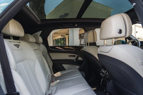 Used 2020 Bentley Bentayga image 25