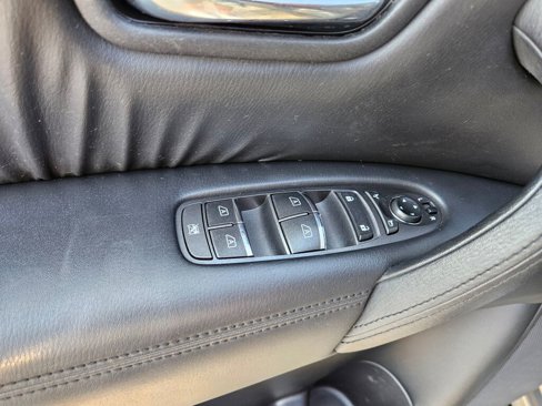 Used 2013 INFINITI QX56 4WD w/ Theater Pkg image 26