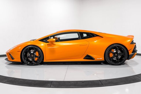Used 2022 Lamborghini Huracan EVO image 6