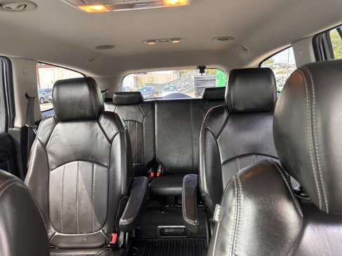 Used 2013 Buick Enclave Premium image 15