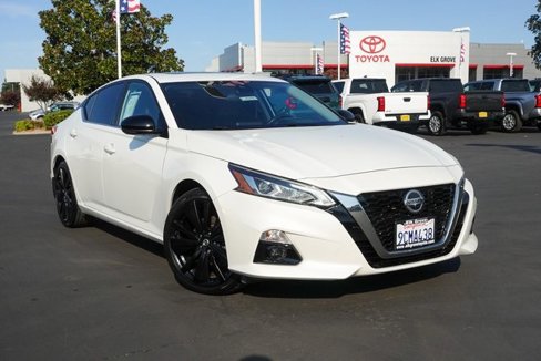 Used 2022 Nissan Altima 2.5 SR w/ Midnight Edition Package image 4