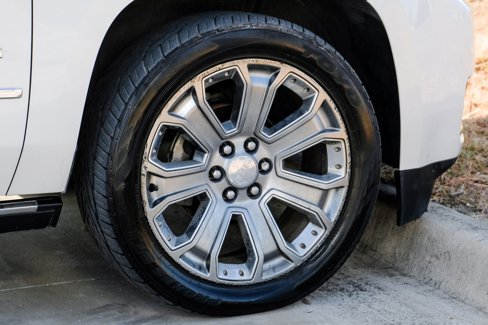 Used 2015 GMC Yukon XL Denali w/ Premium Package image 58