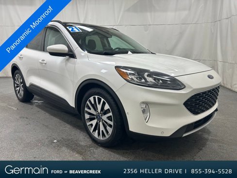 Used 2021 Ford Escape Titanium image 2