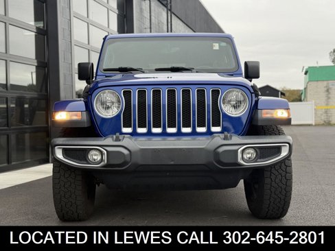 Used 2018 Jeep Wrangler Unlimited Sahara image 4