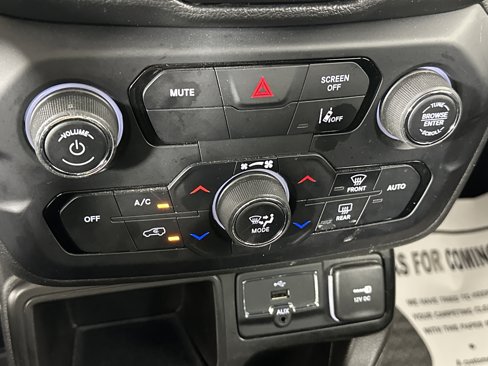 Used 2021 Jeep Renegade Sport image 23