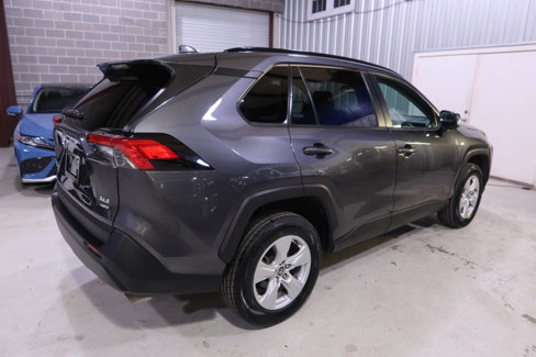 Used 2021 Toyota RAV4 XLE image 6