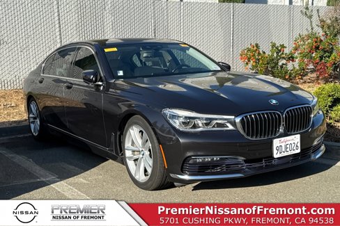 Used 2016 BMW 750i xDrive image 1