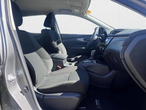 Used 2017 Nissan Rogue Sport S image 21