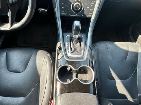 Used 2015 Ford Fusion Titanium image 18
