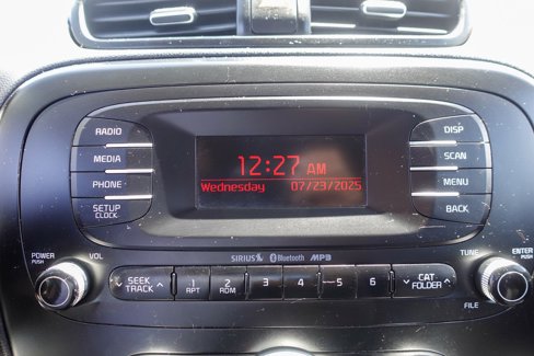 Used 2014 Kia Soul + image 17