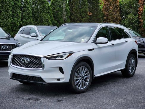 New 2025 INFINITI QX50 Luxe image 3