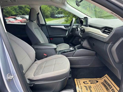 Used 2022 Ford Escape SE image 35