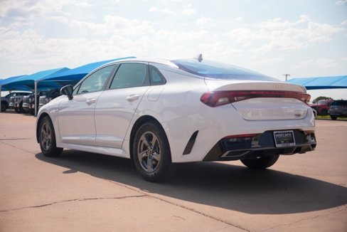 Used 2023 Kia K5 LXS image 6