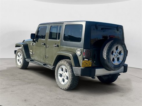 Used 2015 Jeep Wrangler Unlimited Sahara w/ Connectivity Group image 3