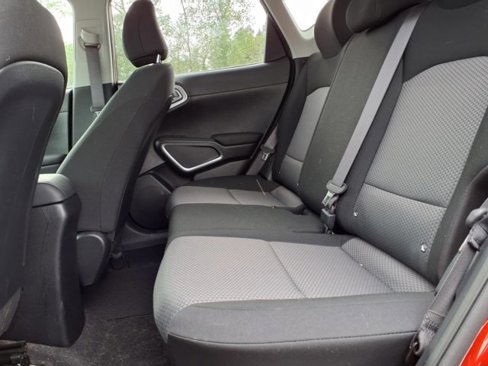 Used 2022 Kia Soul LX image 12