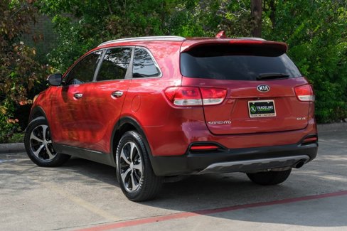 Used 2017 Kia Sorento EX image 12