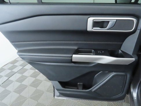 Used 2023 Ford Explorer XLT w/ Equipment Group 202A image 27