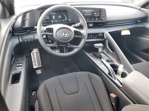 New 2025 Hyundai Elantra Sport image 10