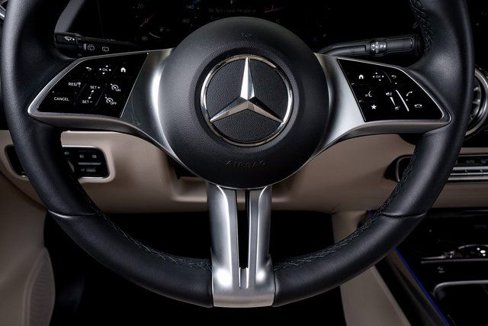 Used 2024 Mercedes-Benz GLA 250 4MATIC image 38