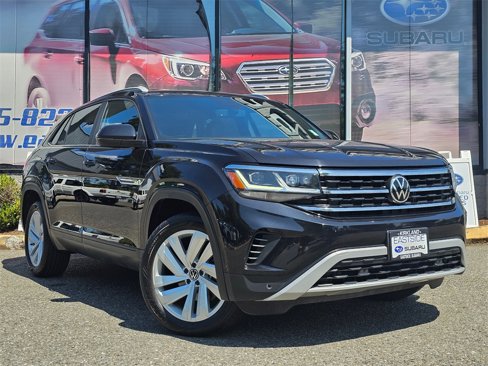 Used 2022 Volkswagen Atlas Cross Sport SE image 1