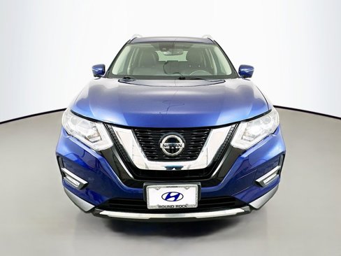 Used 2020 Nissan Rogue SL w/ Premium Package image 2