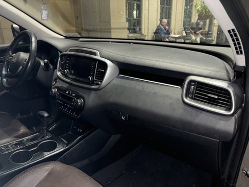 Used 2019 Kia Sorento SX w/ SX Touring Package image 21